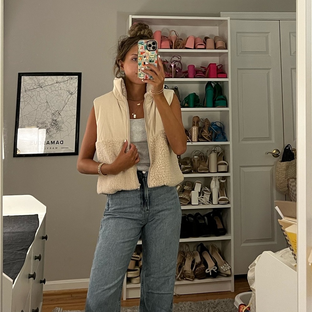 Sherpa cropped vest